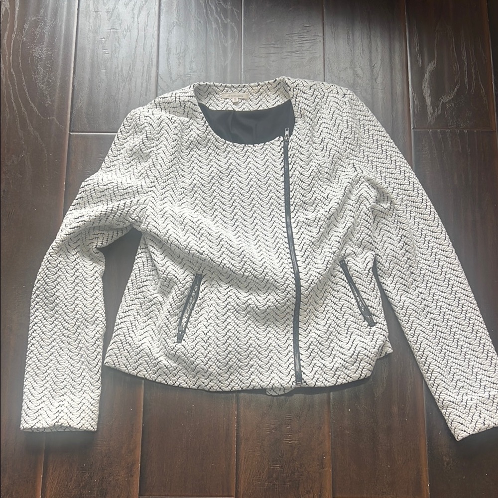 41 Hawthorn White and Black Pattern Jacket, size XL